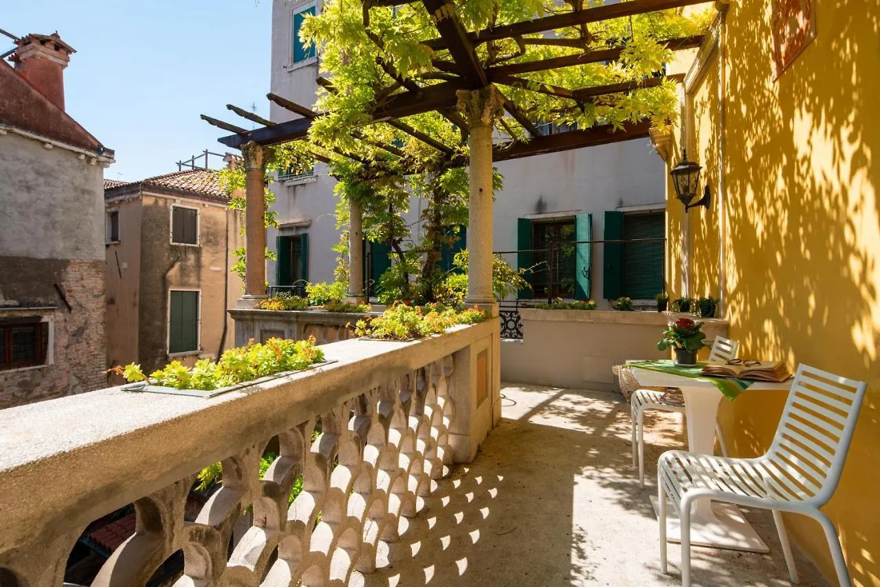 Ca' Del Glicine Apartment Venice 0*,  Italy