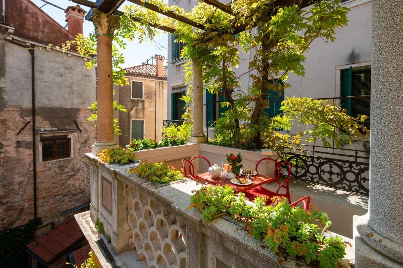 Ca' Del Glicine Apartment Venice 0*,  Italy
